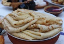 В Среднепечанском детском саду-базовой школе Масленицу провели вкусными блинами, хорошим настроением, забавами и танцами