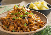 Тушеная капуста