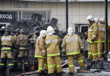 Прокуратура Кемерово начала проверку по жалобам на действия спасателей при пожаре в торговом центре