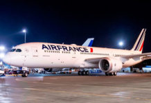 Air France отменила около 25% рейсов из-за забастовок работников
