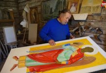 Свой иконописец, семьи с 8 детьми, шикарные дома. Чем живет глубинка гомельского Полесья