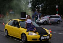 В Лельчицах прошёл конкурс «Автоледи-2018»