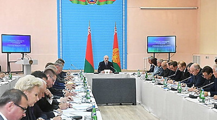 На совещании