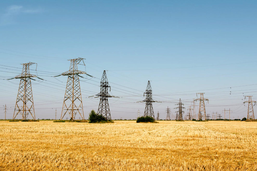 поле, уборочная, комбайн, электробезопасность