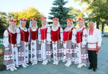 Вокальный ансамбль народной песни «Ударняночка» хорошо знают не только в Лельчицком районе, но и далеко за его пределами