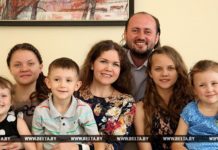 Более 900 семей Гомельской области воспитывают пятерых и более детей