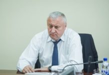 Дороги, кровли, ливневка. Председатель Гомельского облисполкома ответил на звонки жителей региона