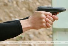 В США молодой человек расстрелял родителей и семью своей девушки