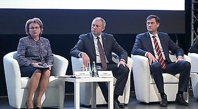 Во время работы форума