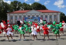 Фоторепортаж: праздничный концерт «Беларусь народная» в Лельчицах