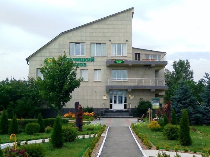 Лельчицкий лесхоз,здание