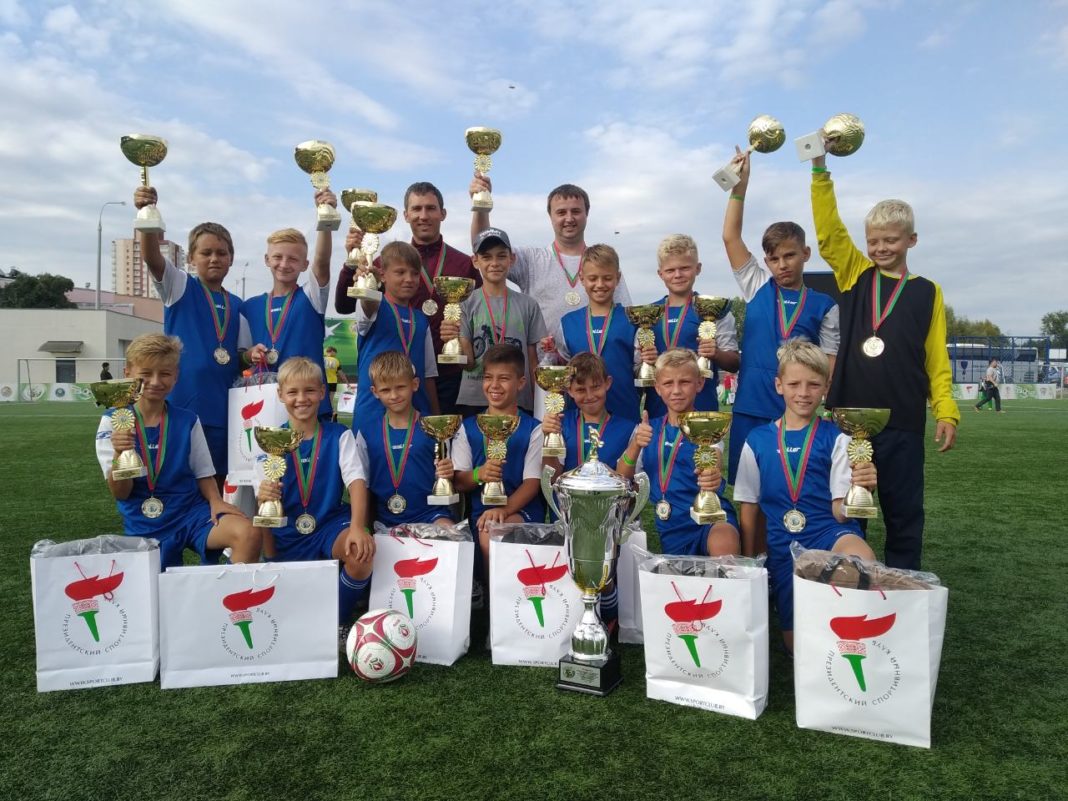 футбол, юниоры, Минск