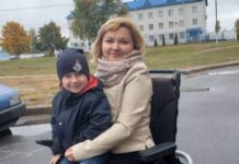 Жизнь Нины изменилась после того, как она села в радиоуправляемое кресло