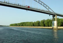 В Гомеле женщина спрыгнула с моста в Сож мост, сож, Гомель