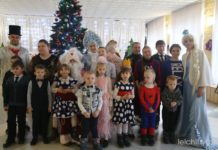 Акция «Наши дети»: благотворительный спектакль устроили для детей-инвалидов в Лельчицах дети-инвалиды