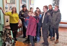 Районный краеведческий музей пригласил в гости трудных подростков Лельчиц музей