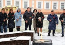 Ил Тумэн на Гомельщине: день второй. Якуты почтили память земляка-героя, похороненного на Лоевской земле