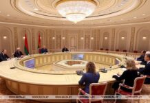 Лукашенко — губернатору Хабаровского края: сейчас момент, чтобы создавать кооперационные предприятия