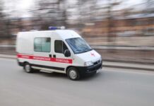 Пропустите спецтранспорт
