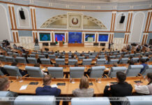 История от Первого лица. Лукашенко в День знаний проводит открытый урок