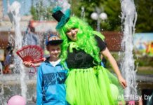 В Лельчицах состоялось праздничное открытие фонтана