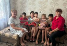 Марафон добра шагает по стране