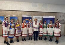 Славим традиции: успехи коллектива «Каханочка»