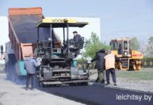 Хорошую дорогу — к каждому порогу