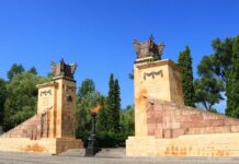 Надругательство над памятью: цинизм и бесчеловечность