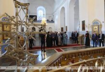 Лукашенко о религиозных центрах: надо понемножку помогать всем, чтобы сохранить мир и покой в Беларуси