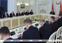 Лукашенко ответил американцам про ядерное оружие и рассказал, как будет барражировать «Орешник»