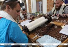 «Интерес к вере возвращается»: провели один день в бобруйской синагоге