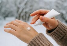 Как ухаживать за руками зимой: советы и правила для женщин