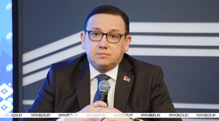 Скорость и компетентность. Перцов расставил акценты в работе ответственных за СМИ в госорганах