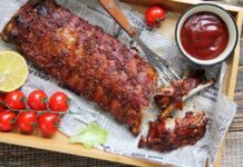 Попробуйте что-то по-настоящему вкусное: рецепт свиных ребрышек с румяной корочкой и насыщенным ароматом