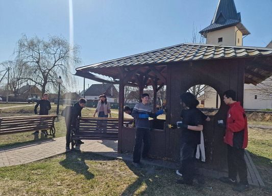 Областной субботник: вклад молодежи Лельчиц