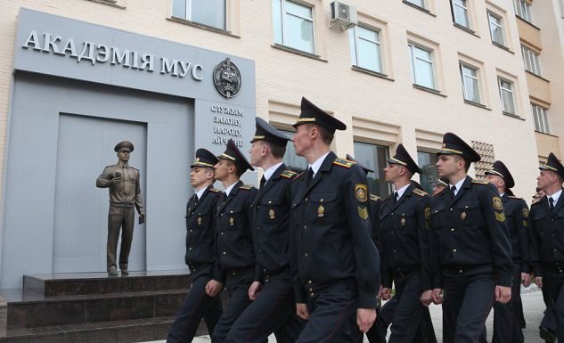 Путь к служению Закону и безопасности
