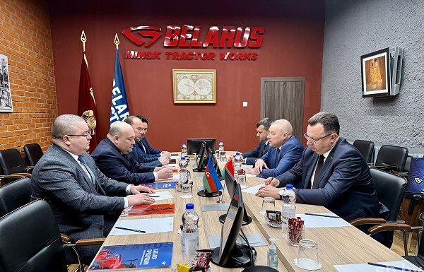 Новые горизонты сотрудничества: Минский тракторный завод укрепляет связи с Азербайджаном