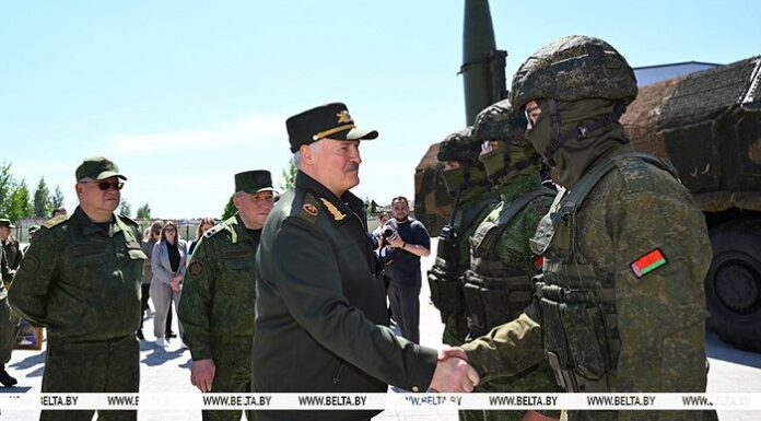 «Разумно, толково, организованно». Лукашенко об итогах совместной с Россией тренировки ядерных сил