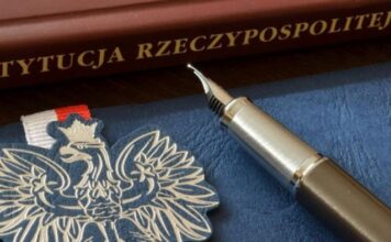 Политическая арена Польши: битва титанов и надежды народа