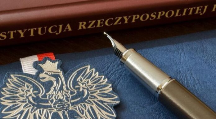 Политическая арена Польши: битва титанов и надежды народа