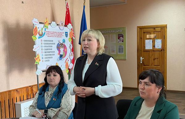 Символ верности и добра: как в Лельчицах отметили День пионерской дружбы
