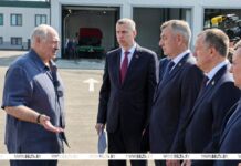 Молочные реки, узбекские «берега» и образцовый агросервис. Главное о работе Лукашенко в регионах