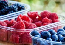 Как правильно заморозить ягоды и зелень на зиму, чтобы сохранить вкус и форму
