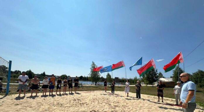 Турнир по пляжному волейболу на озере Мох: спорт, азарт и дружба