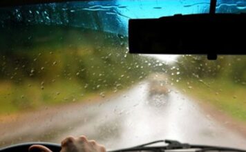 Безопасность на дорогах в условиях дождя: советы от Госавтоинспекции