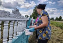 В Ивановой Слободе проведена работа по покраске гражданского кладбища