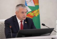 Регистрация домашних животных дисциплинирует их владельцев. На аппаратном совещании в облисполкоме рассмотрели важный социальный вопрос