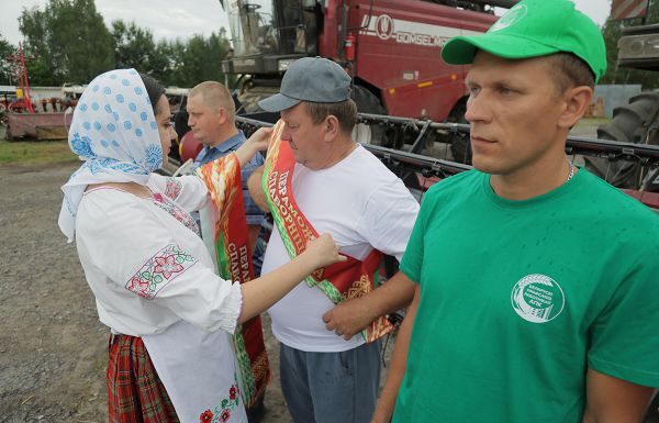 Честь и хвала вам, хлеборобы!