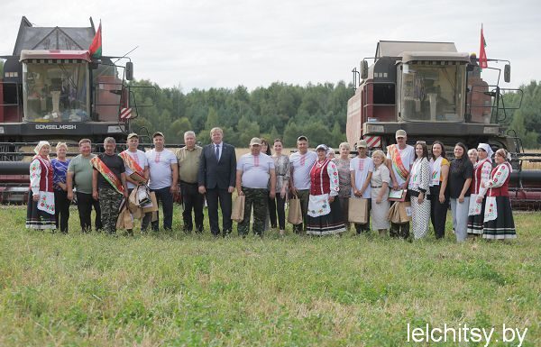 Поклон хлеборобам ОАО «Синпольское»